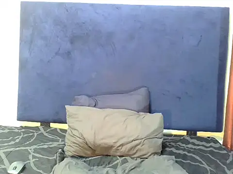 ReginaStar16's Live XXX Chat