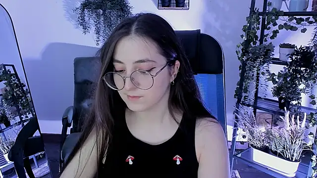 VirtuallVoyantのライブXXXチャット