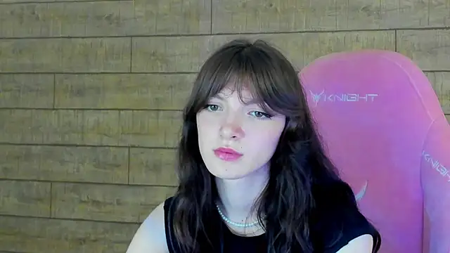 SophiaProve Adlı Modelin Canlı XXX Sohbeti