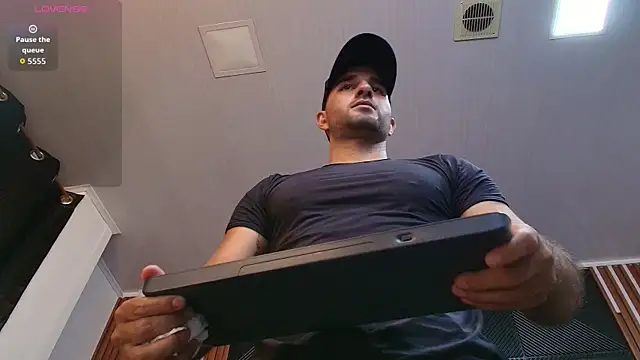 lorenzo_walker_1: онлайн-секс-чат