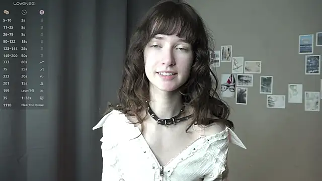 DellaLeckのライブXXXチャット