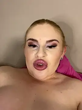 RedFoxQueen Pertunjukan Webcam