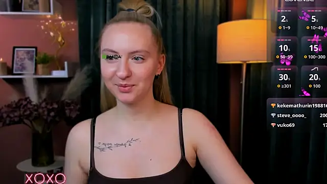 mila_glow1 Adlı Modelin Canlı XXX Sohbeti