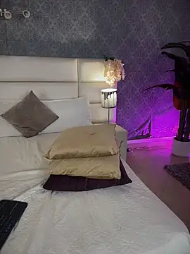 Show modela Celeste_Amber na web-kameri