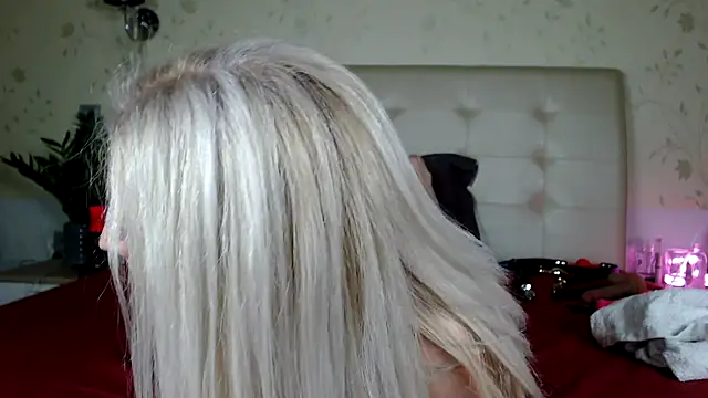 Živý XXX chat HOTLadyluna