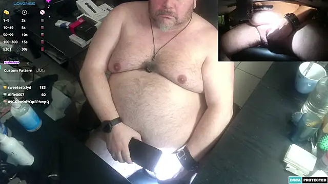 MysticDevil Pertunjukan Webcam