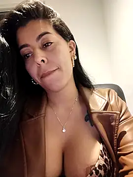 Luianna 即時 XXX 聊天