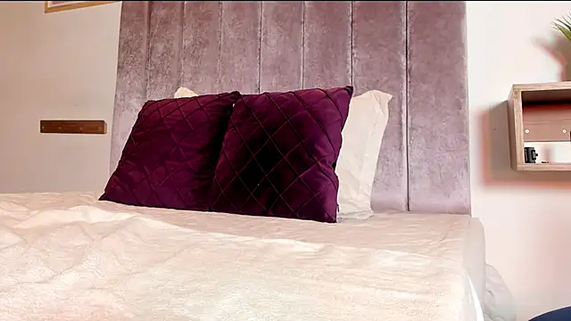 sky_caroline Chat XXX in diretta