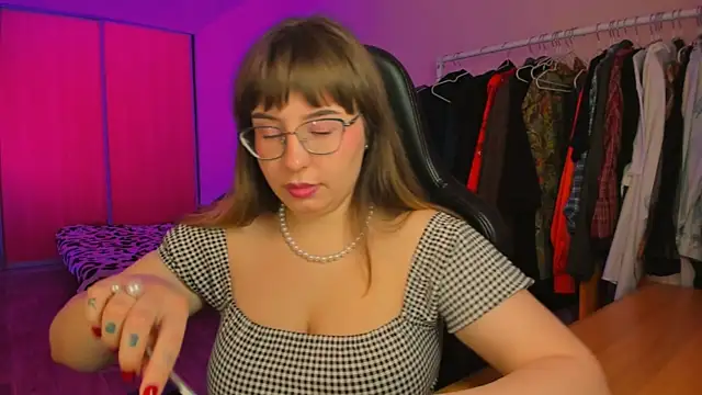 just_fucked777 – Naživo XXX chat