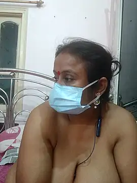 Pokazy przed kamerką – Barna_Love