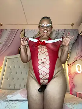 Lucy_Milf_474のウェブカメラショー