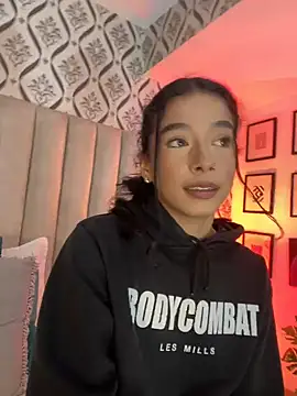 Chat XXX en directo de ChloeRosses