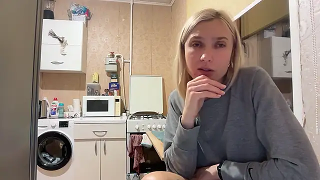 AngelJeni Chat XXX in diretta