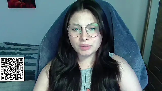 Chat +18 de yessica_gomez01 ao vivo