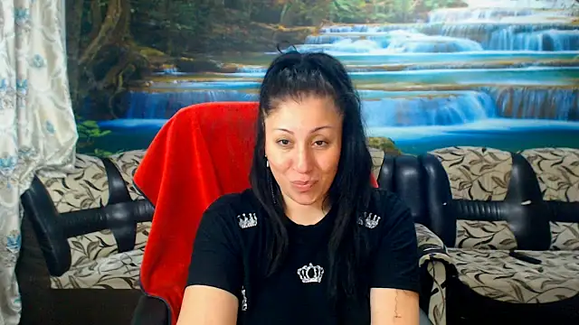 MoistMady Chat XXX in diretta