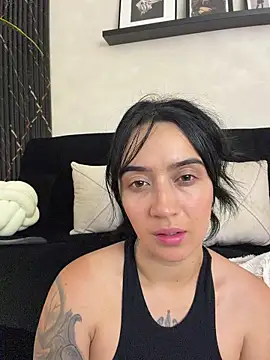 EmmyEvans1: онлайн-секс-чат