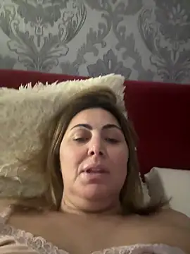 Show modela Emma_roqueen na web-kameri