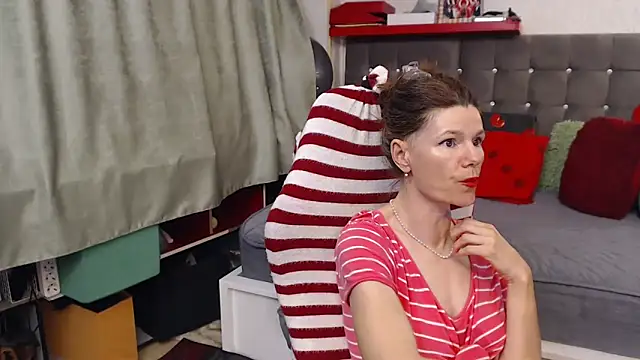 kellyterapy Adlı Modelin Canlı XXX Sohbeti