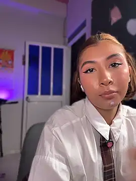 emilysofiia's Live XXX Chat