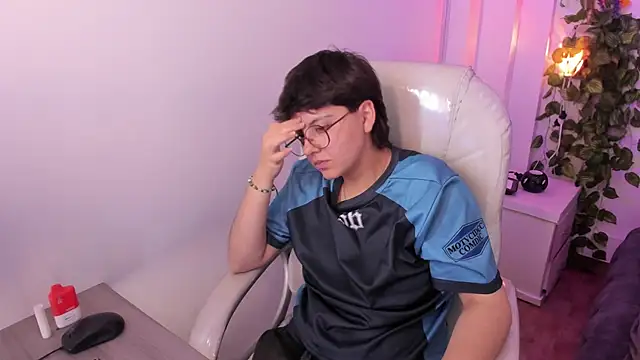 Nathaly_ds' Live XXX Chat