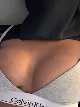 KiaraAmara Adlı Modelin Canlı XXX Sohbeti