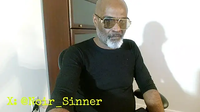 Chat XXX en directo de sinnernoir