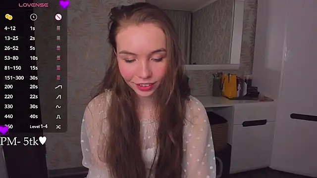 YonaBones Chat XXX in diretta