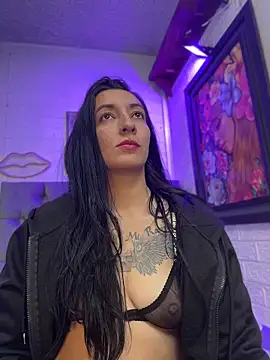 SALOME_KORLAND Adlı Modelin Canlı XXX Sohbeti