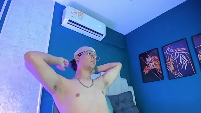 Johnny_Core Webcam Show