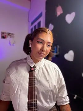 Chatroom XXX en direct de emilysofiia