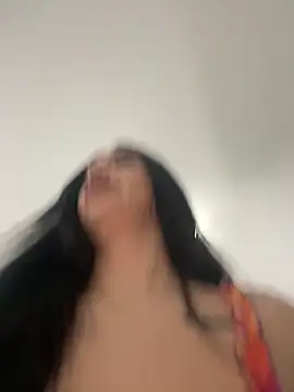 Chatroom XXX en direct de SabrinaDellyn