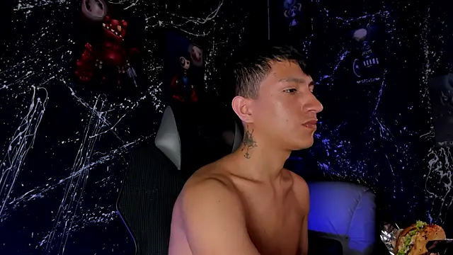 JohanSedas Show in webcam