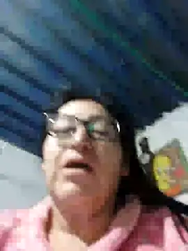 clarita_01 – Naživo XXX chat