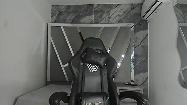 دردشة Mia_Petiteht الجنسية المباشرة