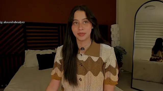 Chat +18 de hannah_brady ao vivo