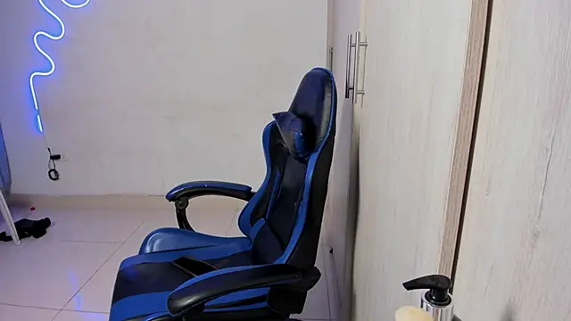 dante_martinez: онлайн-секс-чат