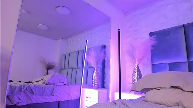 Czat XXX na żywo – HollyPeach