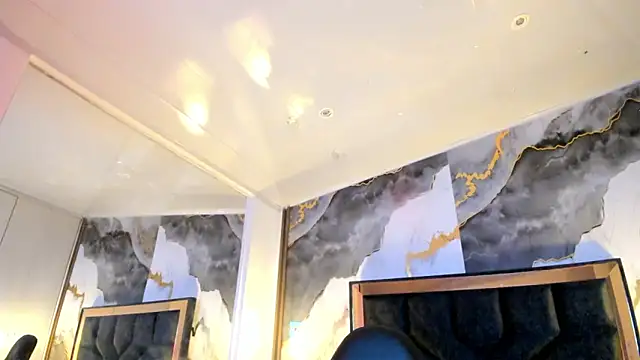 SusanVilla's Live XXX Chat