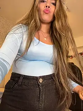 EMILIIA_RICHTER__'s Live XXX Chat