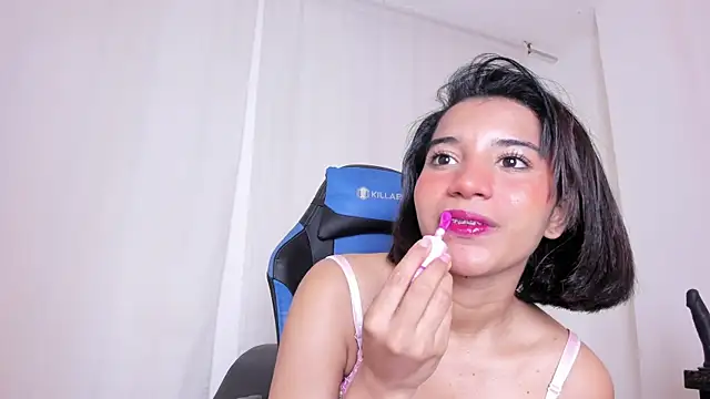 Živý XXX chat Emily_bruss