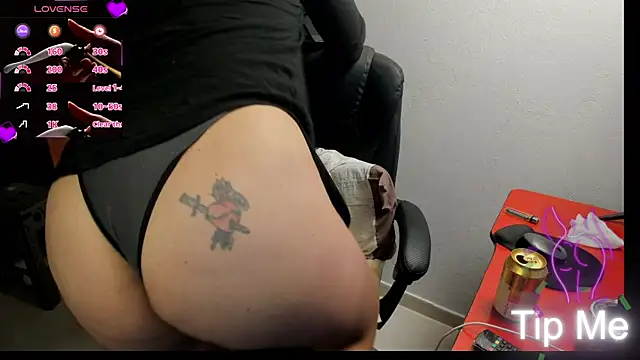 Živý XXX chat peanut_tangerine