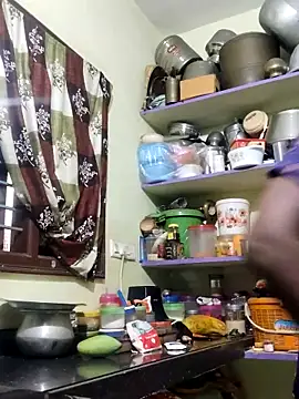 yamini1431's Live XXX Chat