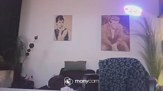 der_dino30: вебкам-шоу