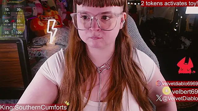 VelvetDiablo's Live XXX Chat