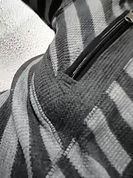 fire_menxxx001 Show Webcam