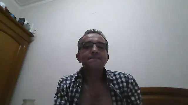 Chat +18 de Rochinha73 ao vivo