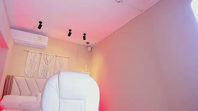 Chatroom XXX en direct de NahimiThompson