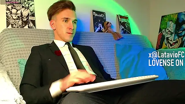 Midnighter_ webkamerás műsora