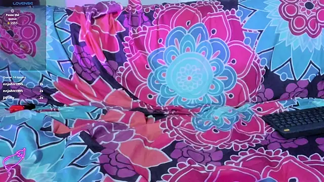 Nikki__uwu Adlı Modelin Canlı XXX Sohbeti