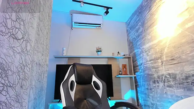Živý XXX chat saracaball_
